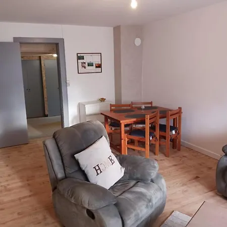 Apartment La Cachette De La Vallee